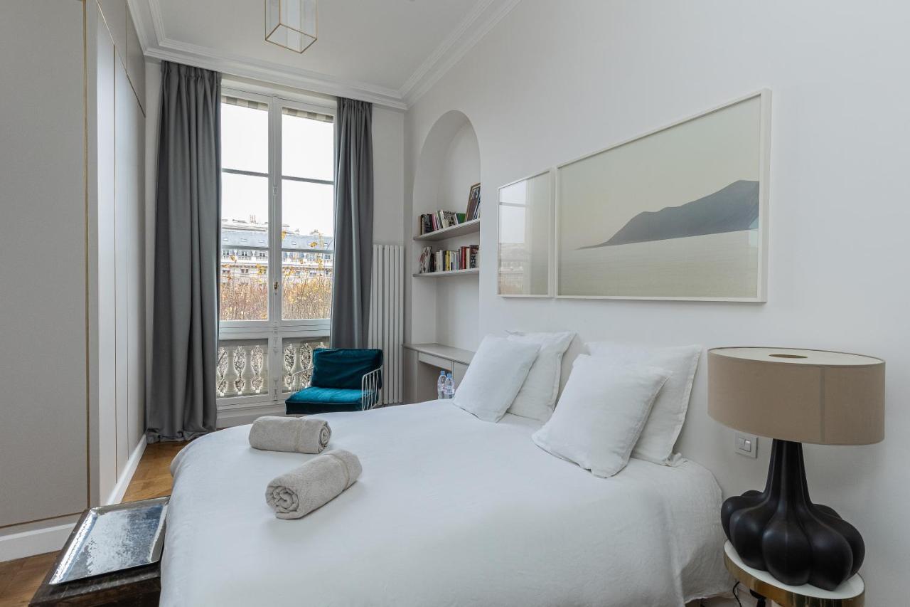 Apartment Prestigious Overlooking Palais-royal Garden *
